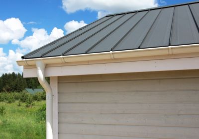 Seamless gutter system